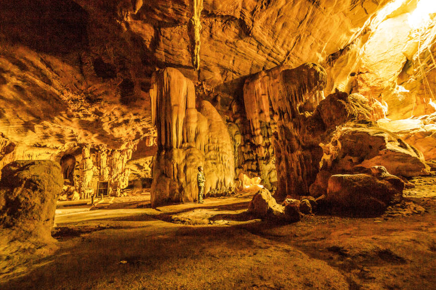 Slovenia - Postojna Caves and Predjama Castle