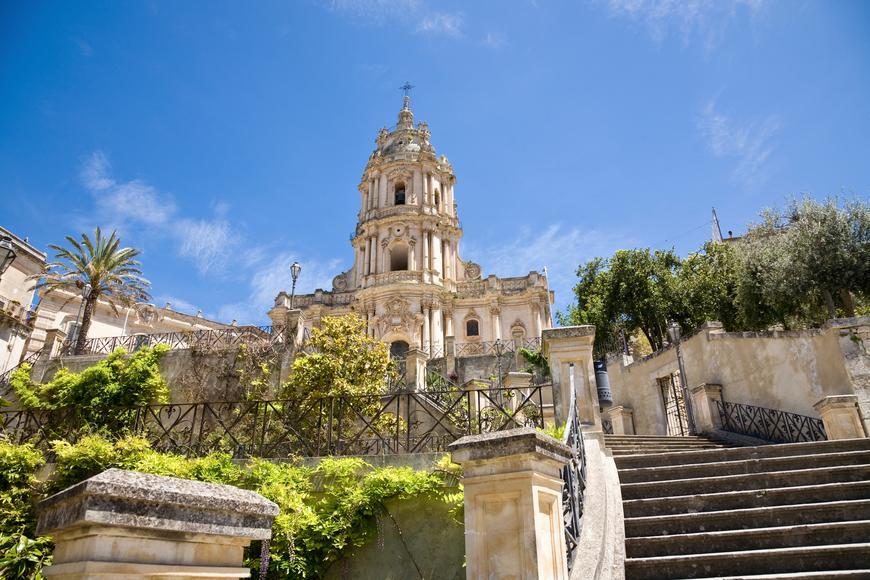Beautiful Modica with chocolate tasting