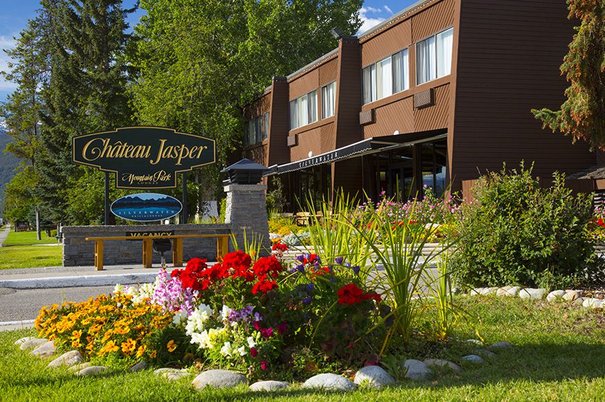 Chateau Jasper - Image 1