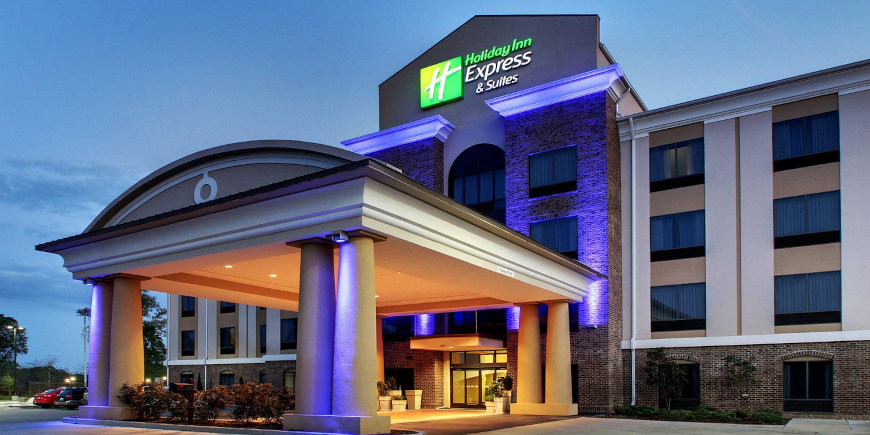 Holiday Inn Express & Suites Natchez