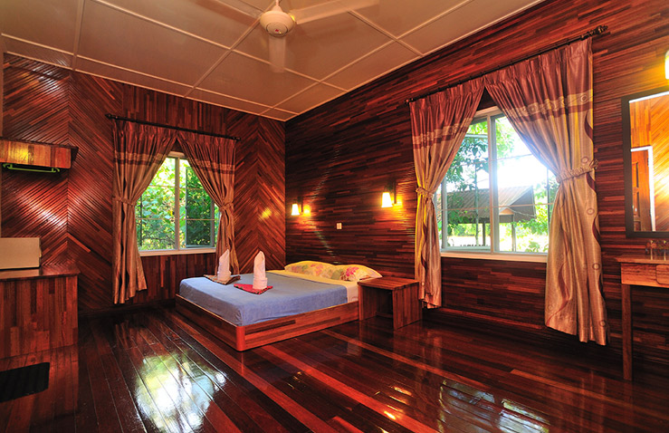 Kinabatangan Riverside Lodge