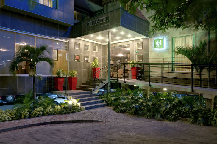 Studio Hotel - Image 1