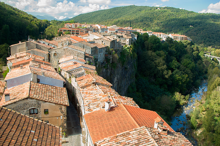 Besalu