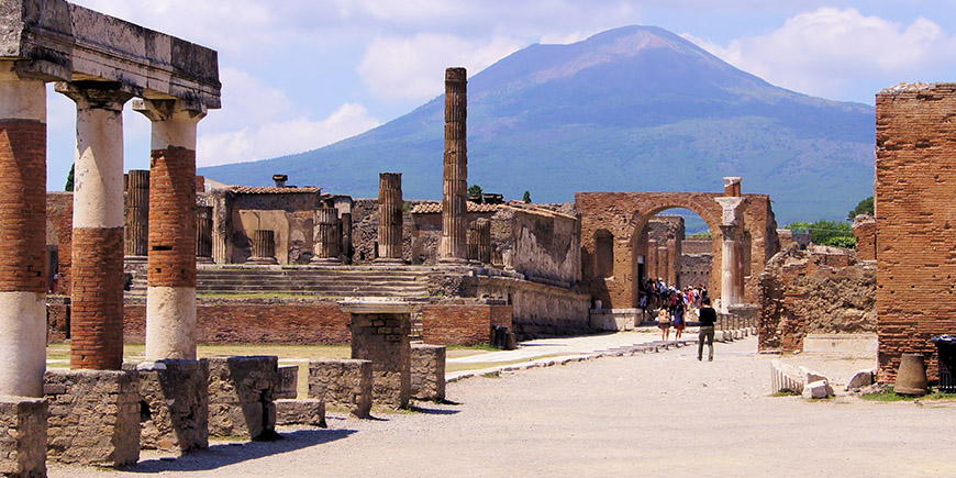 Christmas Eve, Pompeii & Ravello